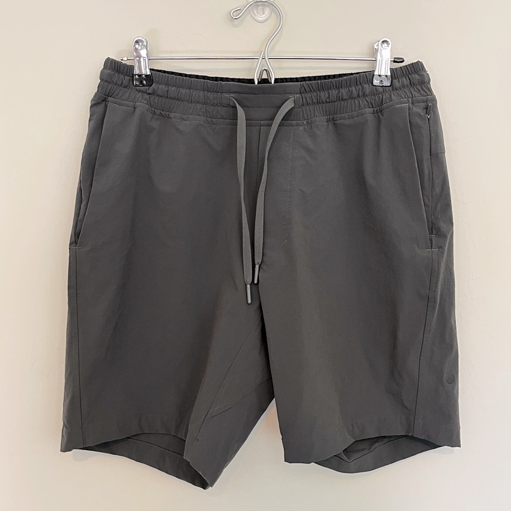 Lululemon Men’s Bowline 8” Short